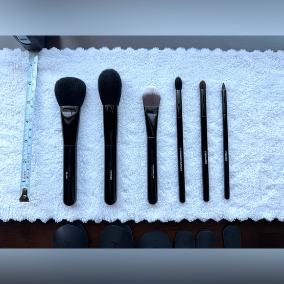 Chanel Brush Up Makeup Brush Set - Picture 8 of 8